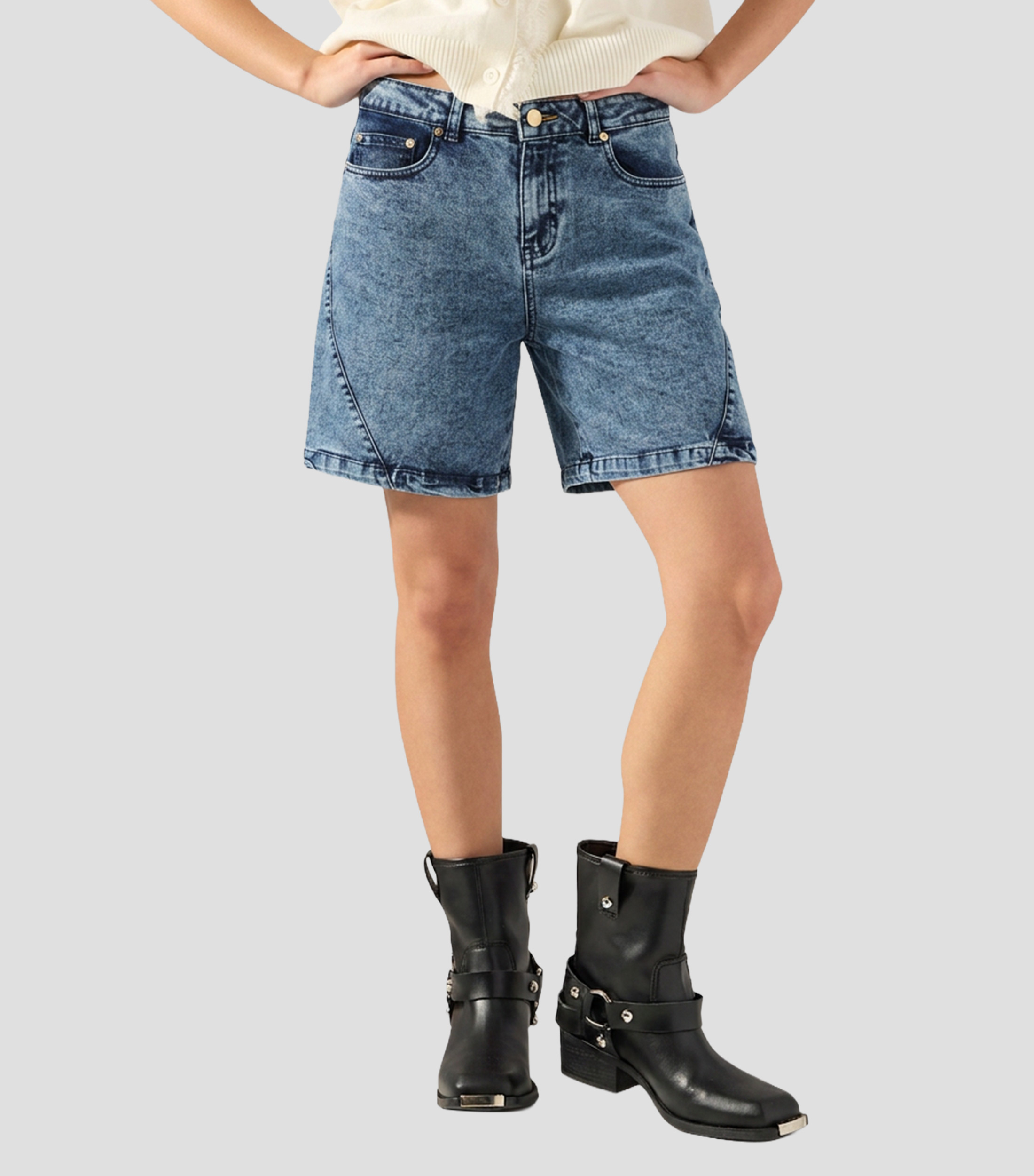 Short deslavado Mujer